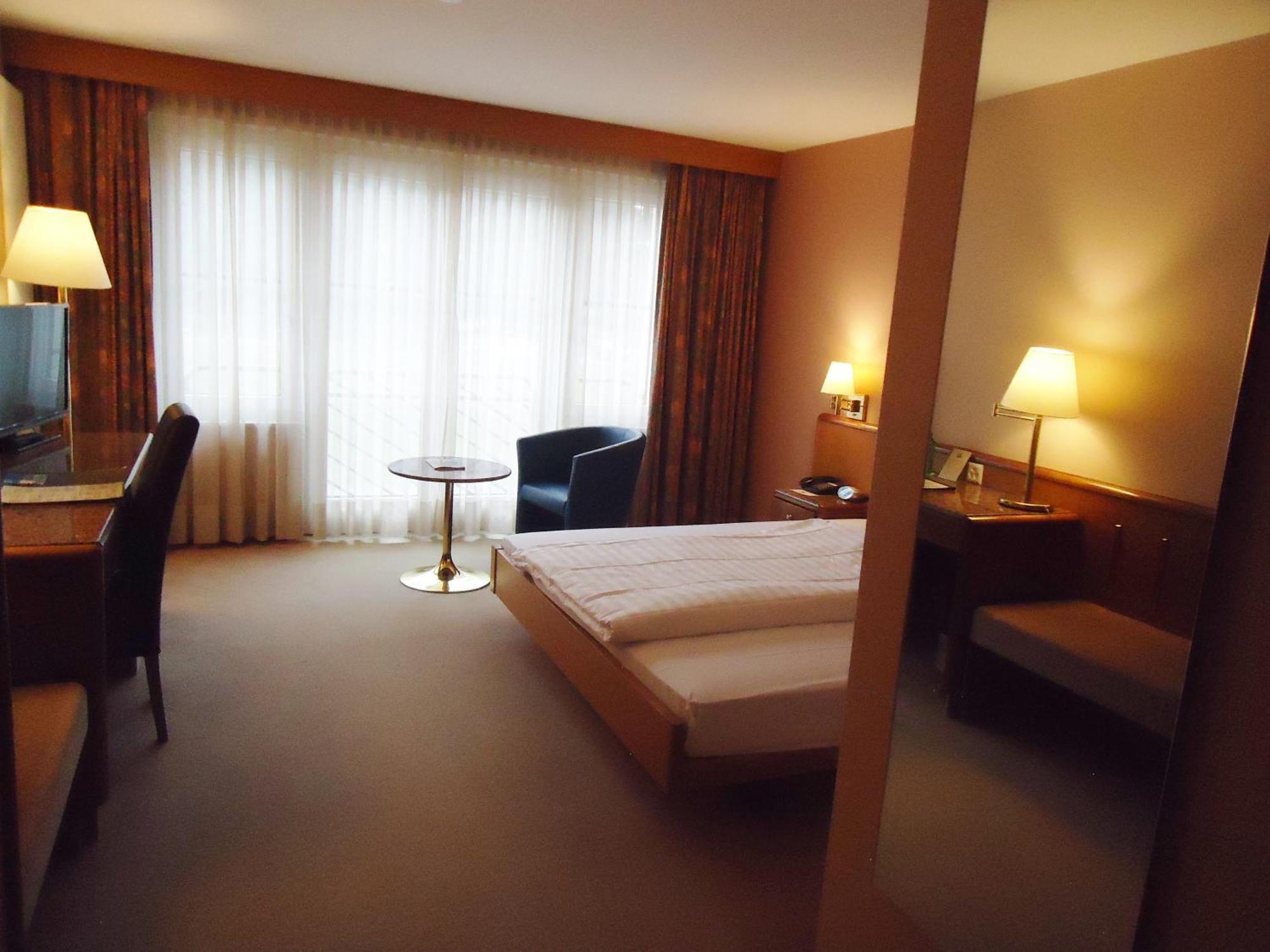 Hotel Le Cedre Bex Ruang foto